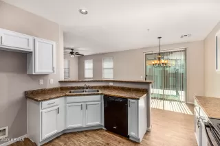 Photo #2: 6566416 Listing