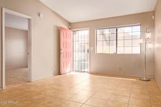 Photo #3: 6566796 Listing