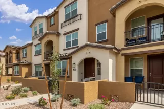 Photo #2: 6566889 Listing