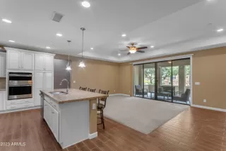 Photo #5: 6567046 Listing 