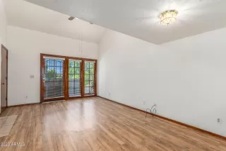 Photo #3: 6567350 Listing 