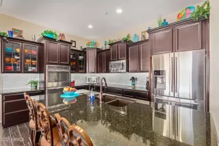 Photo #5: 6567461 Listing