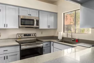 Photo #2: 6567918 Listing