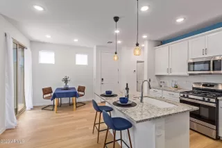 Photo #3: 6568425 Listing 