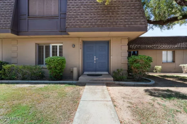 MLS: 6568459 Condo For Sale