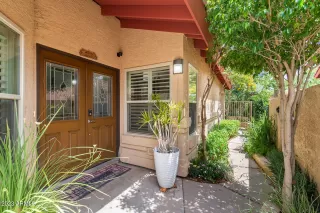 Photo #3: 6568607 Listing