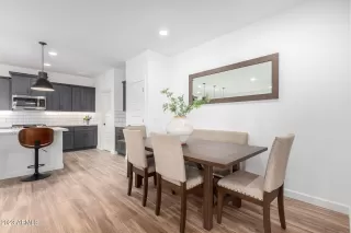 Photo #6: 6568958 Listing