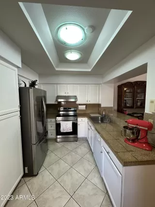 Photo #6: 6569084 Listing