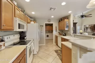 Photo #4: 6569094 Listing 