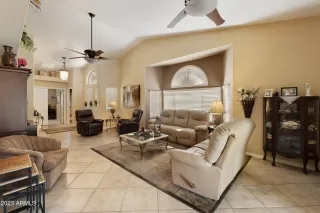 Photo #6: 6569094 Listing 