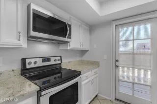 Photo #5: 6569110 Listing