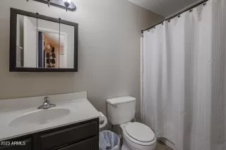 Photo #5: 6569232 Listing