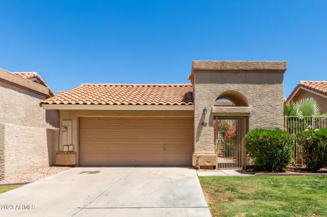 MLS: 6569239 Condo For Sale