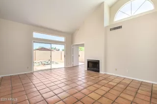 Photo #6: 6569239 Listing 