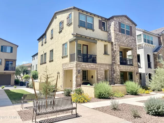 MLS: 6569272 Condo For Sale