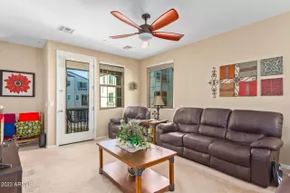 Photo #4: 6569272 Listing