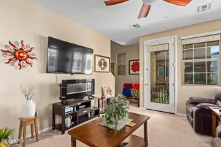 Photo #5: 6569272 Listing