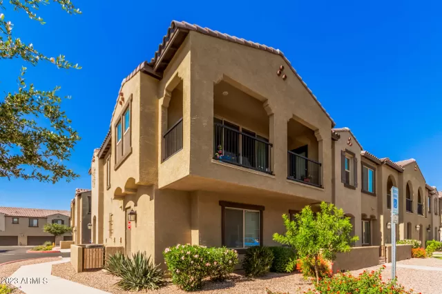 MLS: 6569436 Condo For Sale