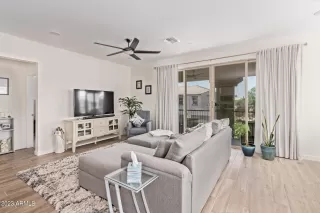 Photo #3: 6569436 Listing