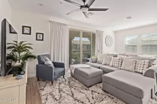 Photo #4: 6569436 Listing