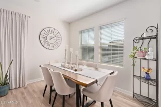 Photo #5: 6569436 Listing