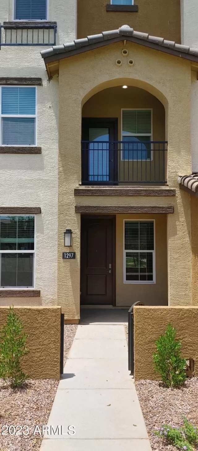 MLS: 6569502 Condo For Sale