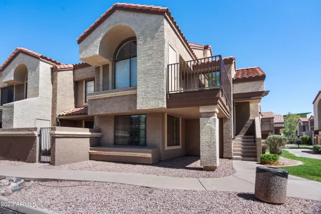 MLS: 6569583 Condo For Sale