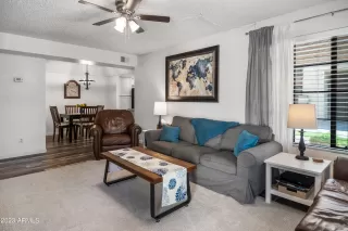 Photo #5: 6569583 Listing