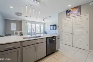 Photo #6: 6569612 Listing 