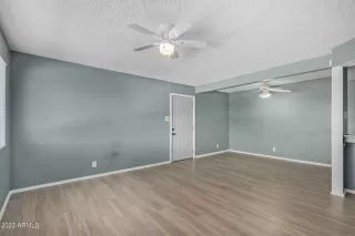 Photo #5: 6569720 Listing