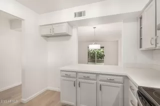 Photo #4: 6569755 Listing 