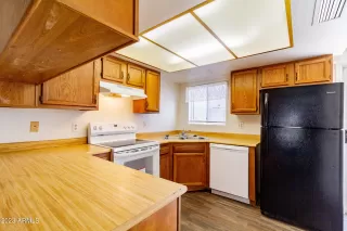 Photo #4: 6569769 Listing 