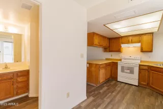 Photo #6: 6569769 Listing 