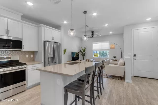 MLS: 6569901 Condo For Sale