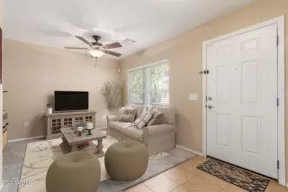 Photo #4: 6569979 Listing