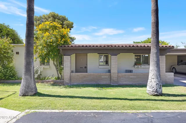 MLS: 6570023 Condo For Sale