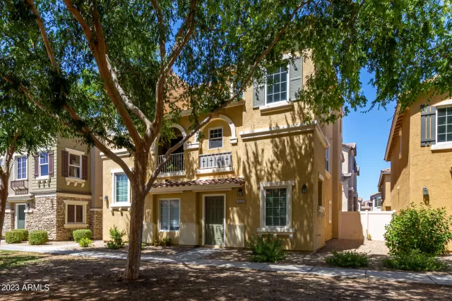 MLS: 6570357 Condo For Sale