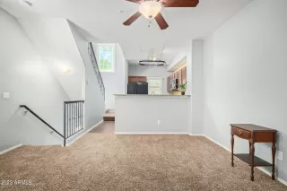 Photo #5: 6570357 Listing