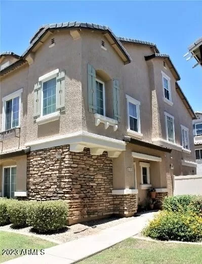 MLS: 6570367 Condo For Sale