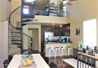 Photo #5: 6570367 Listing