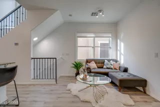 Photo #6: 6570633 Listing