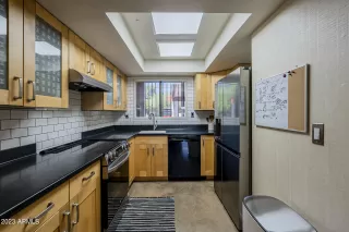 Photo #2: 6570655 Listing 