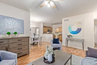 Photo #5: 6570808 Listing