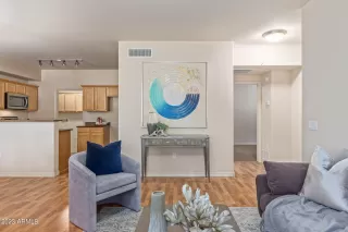 Photo #6: 6570808 Listing