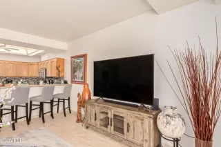 Photo #3: 6571788 Listing