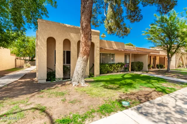 MLS: 6571791 Condo For Sale