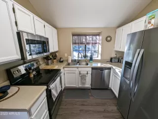 Photo #6: 6571963 Listing