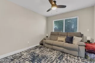 Photo #2: 6571974 Listing 