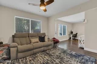 Photo #4: 6571974 Listing 