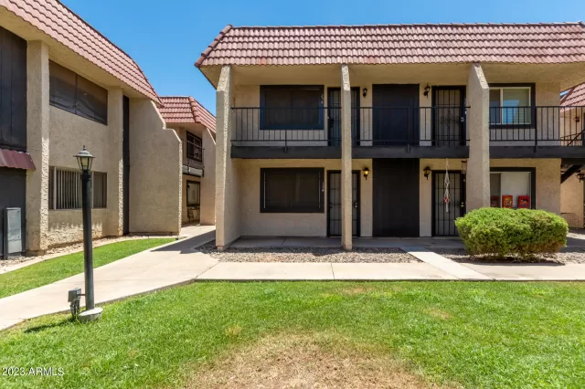 MLS: 6572059 Condo For Sale